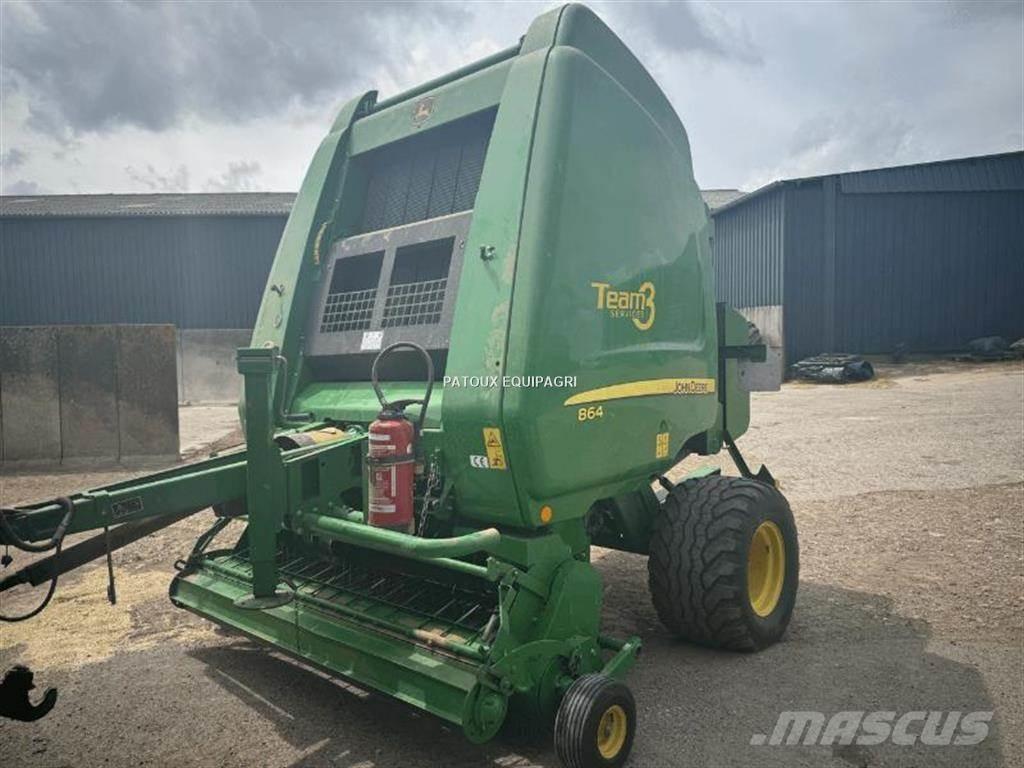 John Deere 864 Ronde-balenpersen