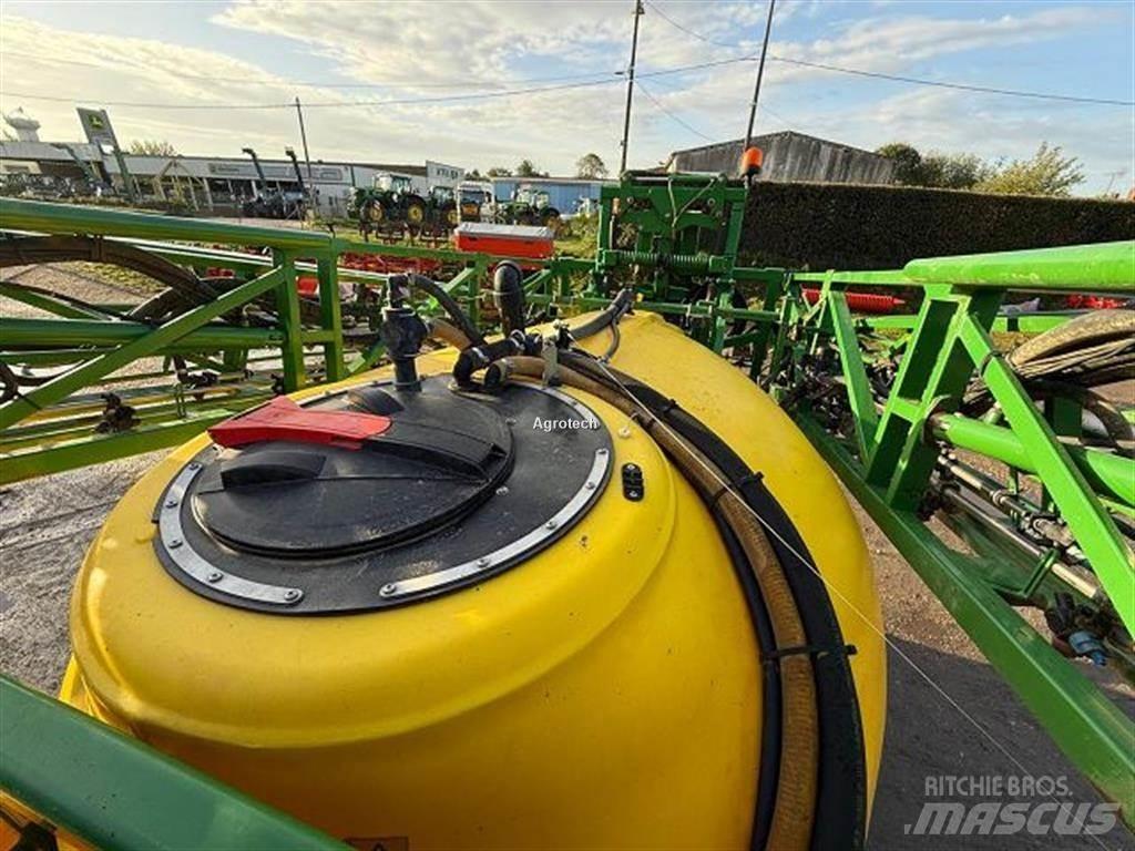 John Deere M740 Getrokken spuitmachines