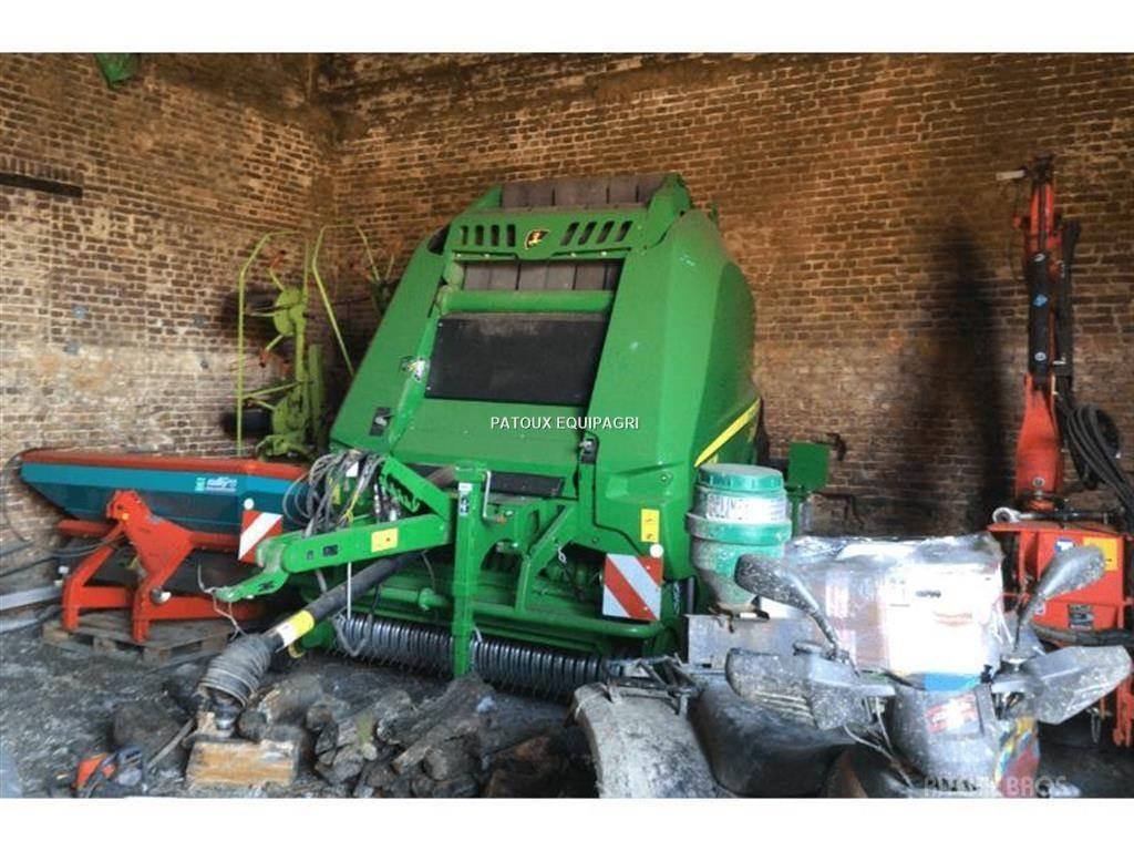 John Deere V461M Ronde-balenpersen