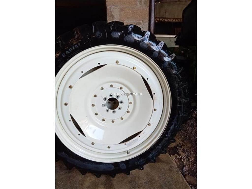 Kleber 270/95R48 Banden, wielen en velgen