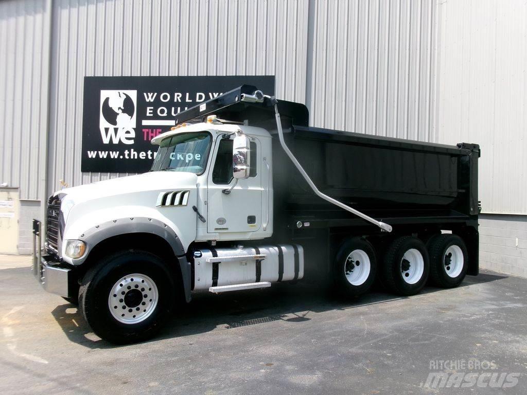 Mack Granite Kipper