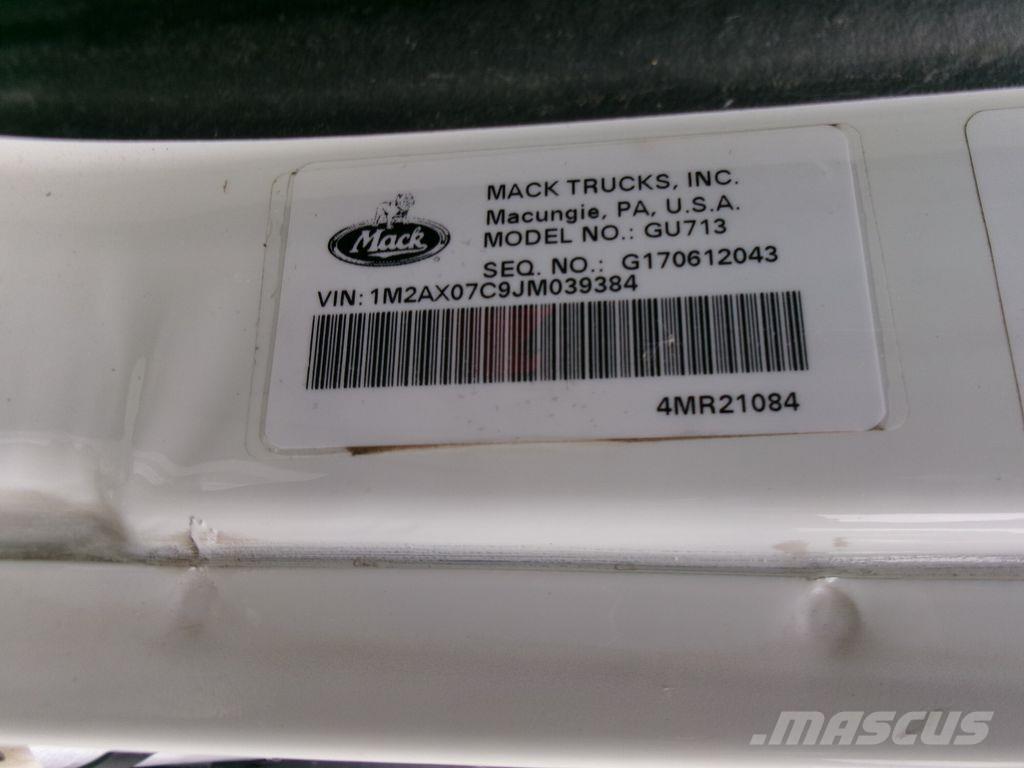 Mack GU713 Kipper