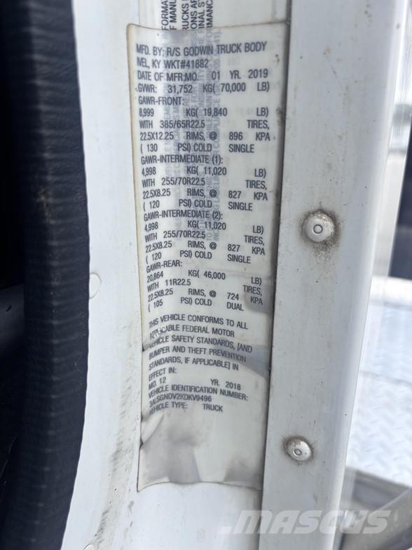 Freightliner 122SD Kipper