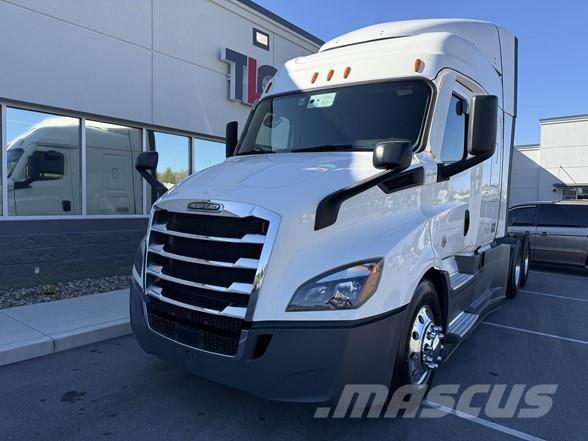 Freightliner CASCADIA 116 Trekkers