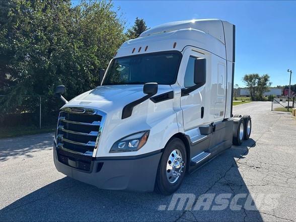Freightliner CASCADIA 116 Trekkers