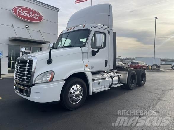 Freightliner CASCADIA 125 Trekkers
