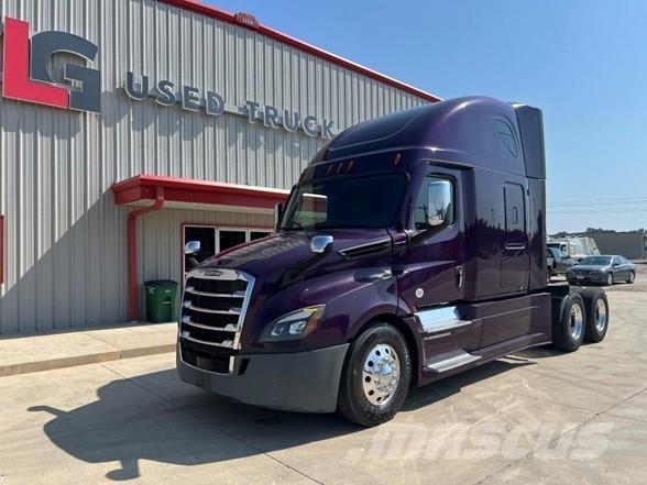 Freightliner CASCADIA 126 Trekkers