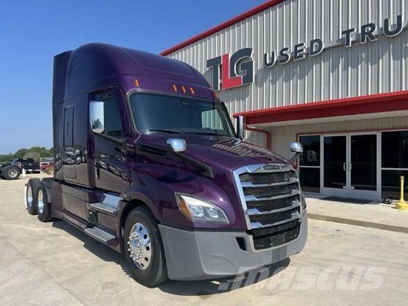 Freightliner CASCADIA 126 Trekkers