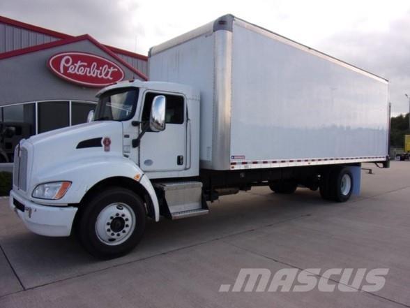 Kenworth T300 Bakwagens met gesloten opbouw