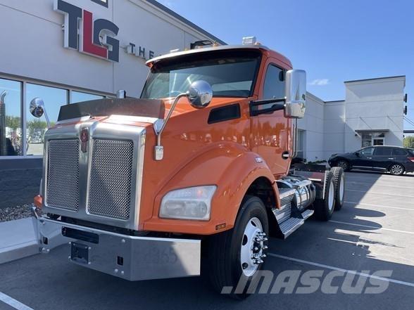 Kenworth T880 Trekkers