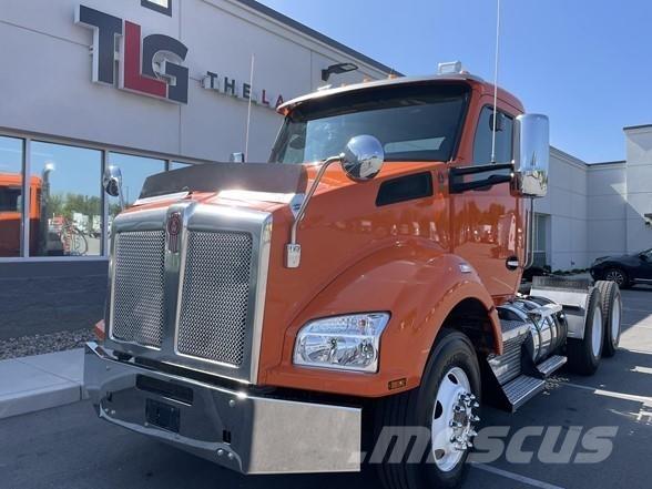 Kenworth T880 Trekkers