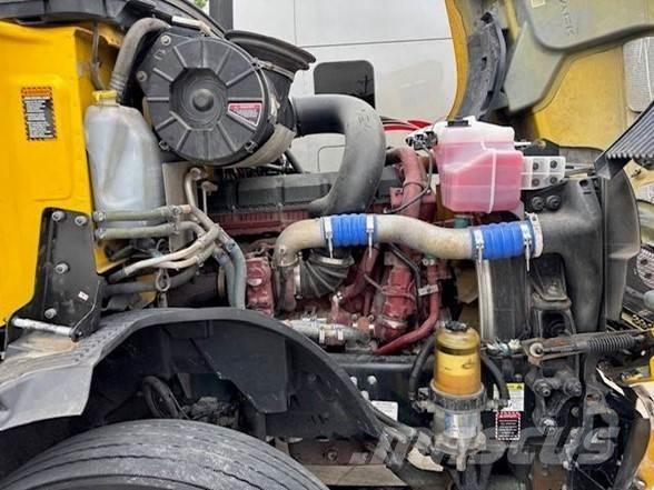 Mack ANTHEM 64T Trekkers