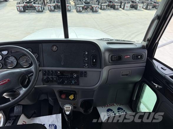 Peterbilt 367 Trekkers