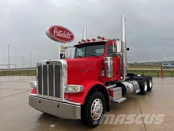 Peterbilt 389 Trekkers