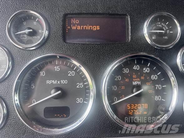 Peterbilt 389 Trekkers