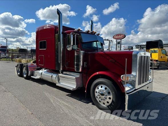 Peterbilt 389 Trekkers