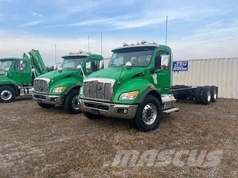 Peterbilt 548 Chassis met cabine
