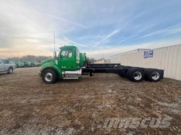 Peterbilt 548 Chassis met cabine