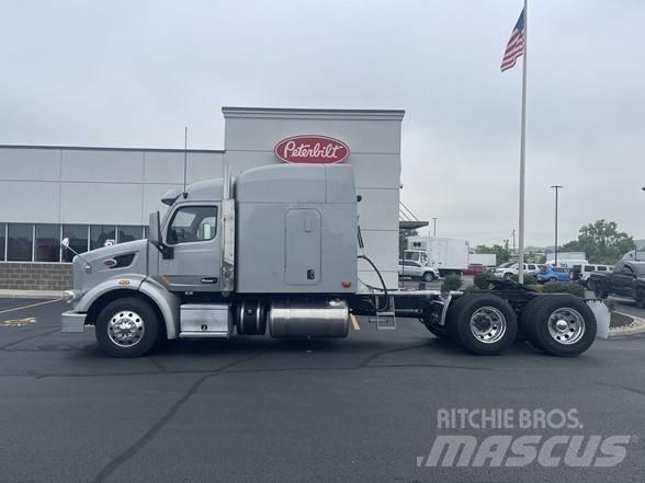 Peterbilt 567 Trekkers