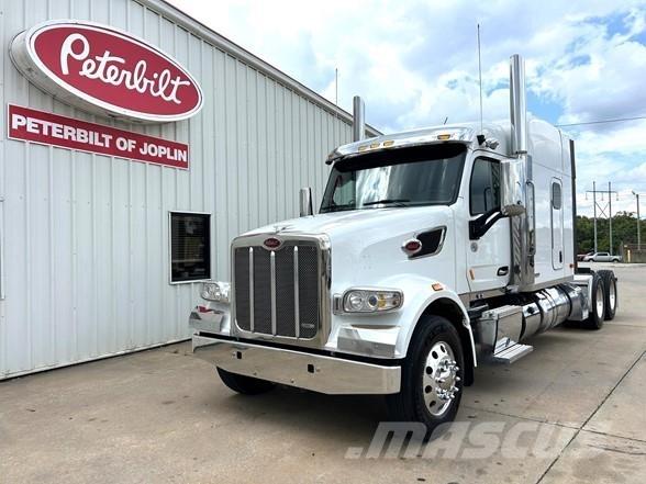 Peterbilt 567 Trekkers