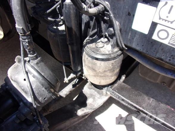 Peterbilt 567 Trekkers