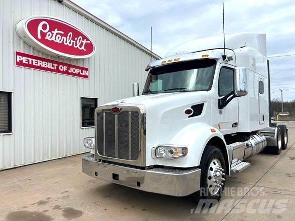 Peterbilt 567 Trekkers