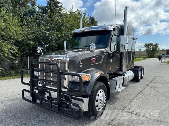 Peterbilt 567 Trekkers