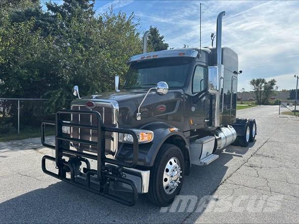 Peterbilt 567 Trekkers