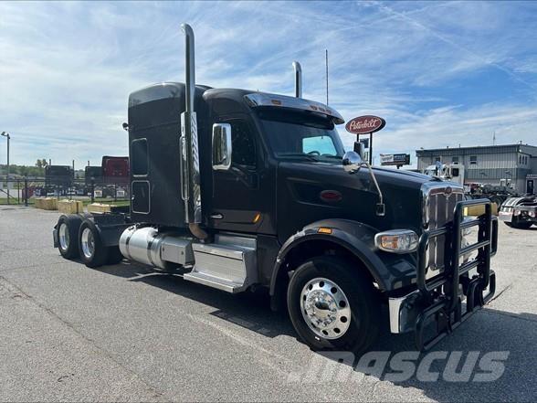 Peterbilt 567 Trekkers