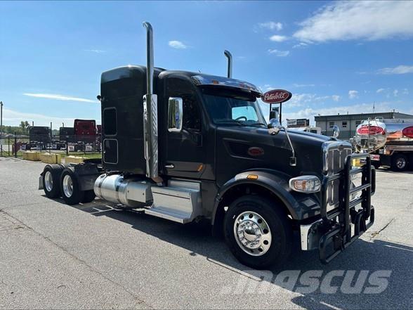 Peterbilt 567 Trekkers