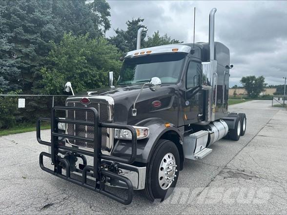 Peterbilt 567 Trekkers
