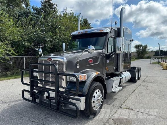 Peterbilt 567 Trekkers