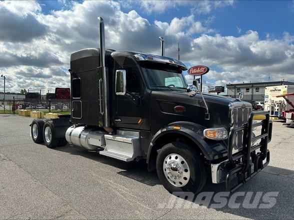 Peterbilt 567 Trekkers