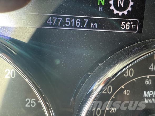 Peterbilt 567 Trekkers