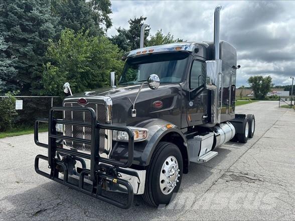 Peterbilt 567 Trekkers