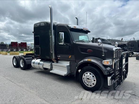 Peterbilt 567 Trekkers