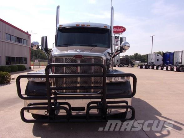 Peterbilt 567 Trekkers
