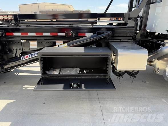 Peterbilt 567 Chassis met cabine