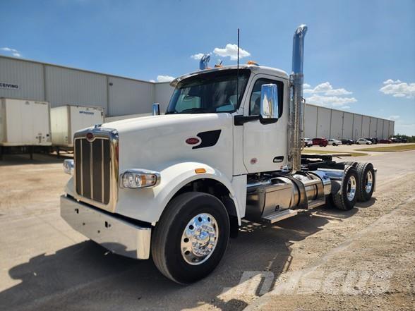 Peterbilt 567 Trekkers