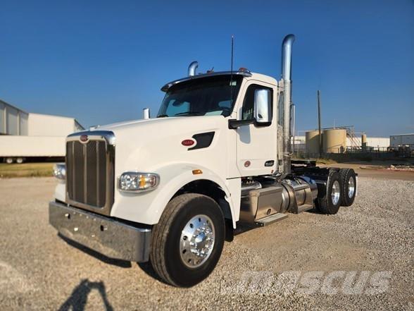Peterbilt 567 Trekkers