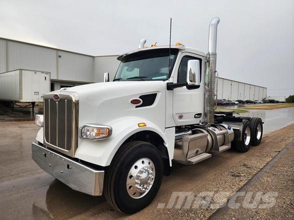 Peterbilt 567 Trekkers