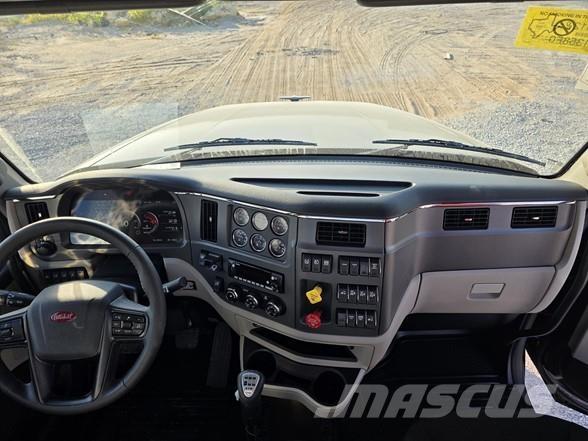 Peterbilt 567 Trekkers