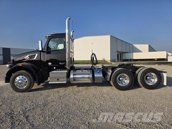 Peterbilt 567 Trekkers