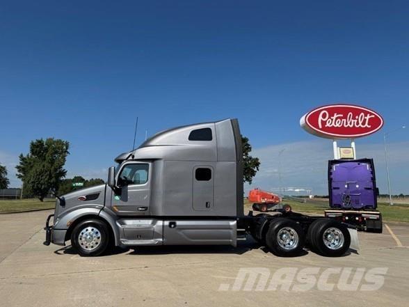 Peterbilt 579 Trekkers