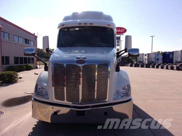 Peterbilt 579 Trekkers