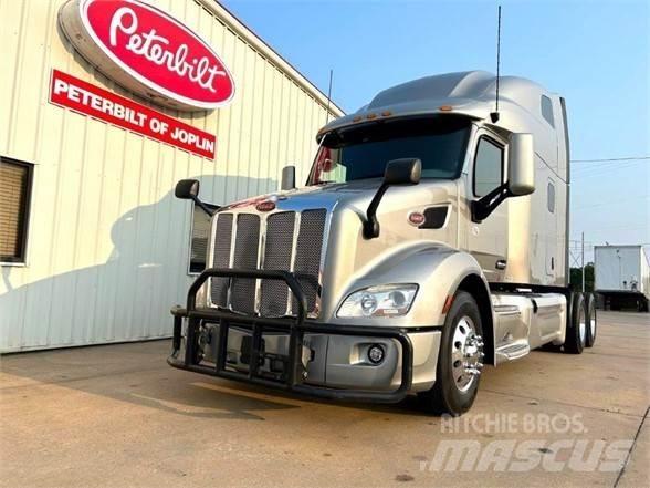 Peterbilt 579 Trekkers