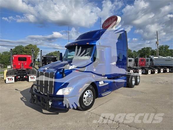 Peterbilt 579 Trekkers