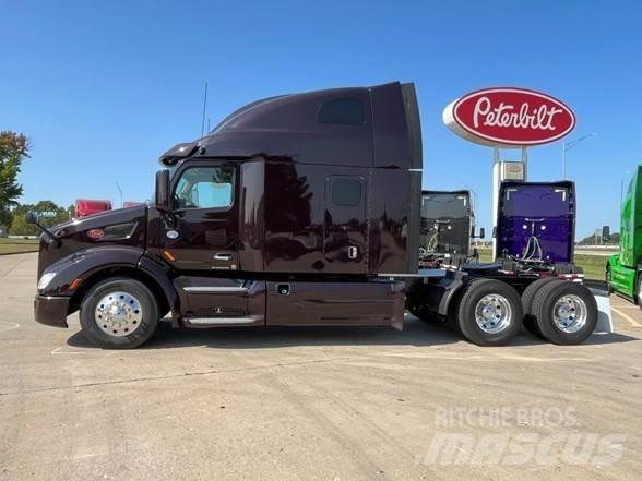 Peterbilt 579 Trekkers