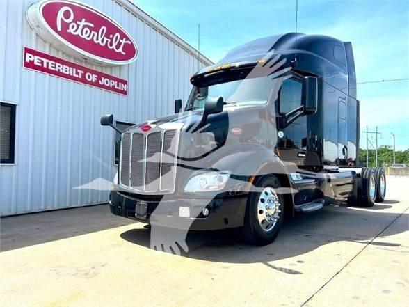 Peterbilt 579 Trekkers