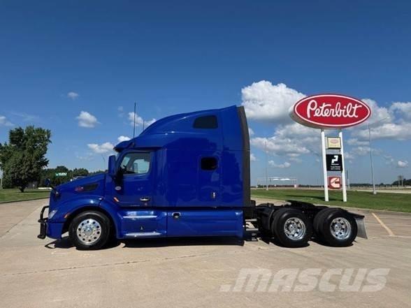 Peterbilt 579 Trekkers